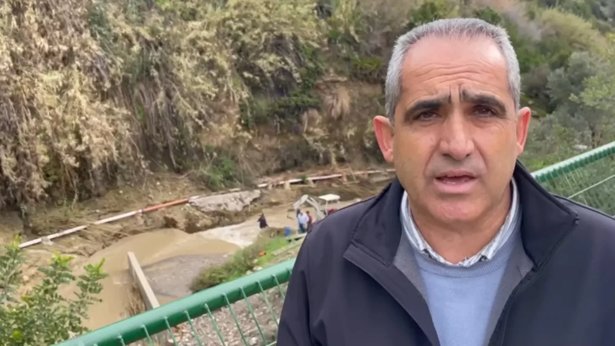 Las fuertes lluvias no permiten la restitución del suministro de agua potable en Álora donde buscan alternativas