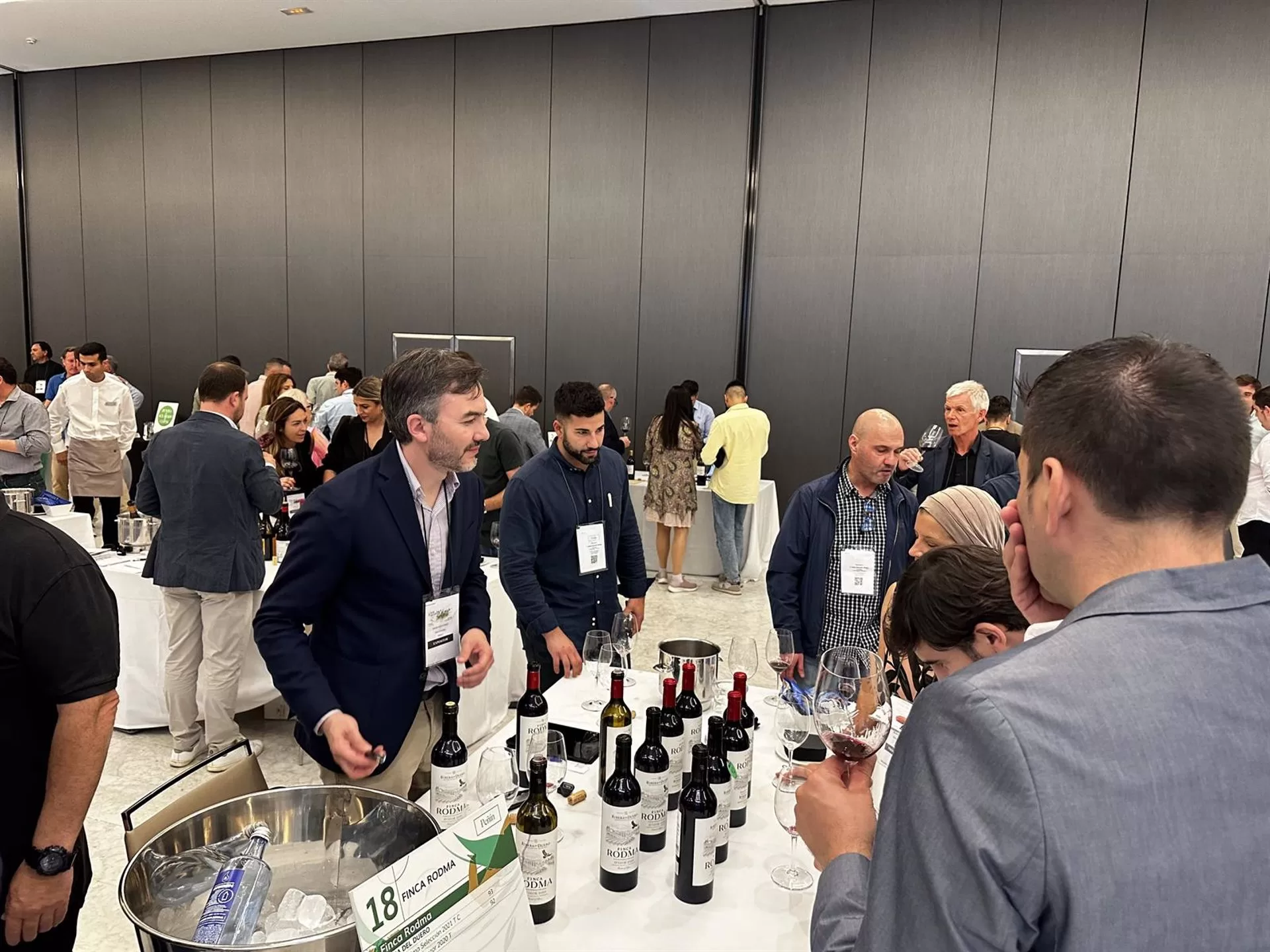 Peñín celebra su sexta edición en Málaga con una selección de bodegas españolas y francesas