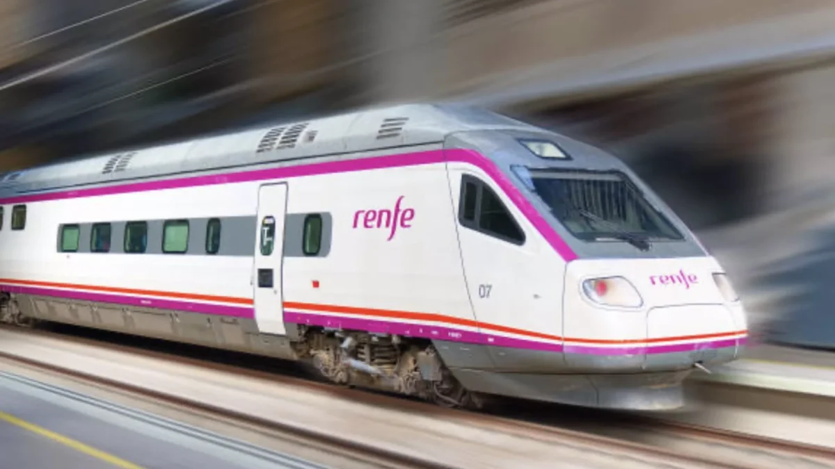 Retrasos en los trenes AVE con origen o destino Málaga por un desprendimiento de tierra en Álora