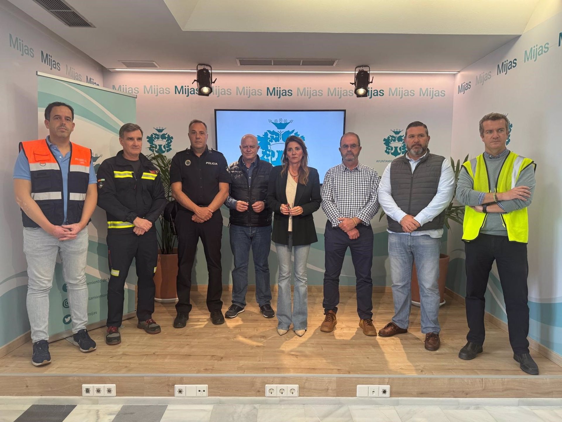 Alcaldesa de Mijas destaca labor de cuerpos de seguridad y "comportamiento ejemplar" de vecinos