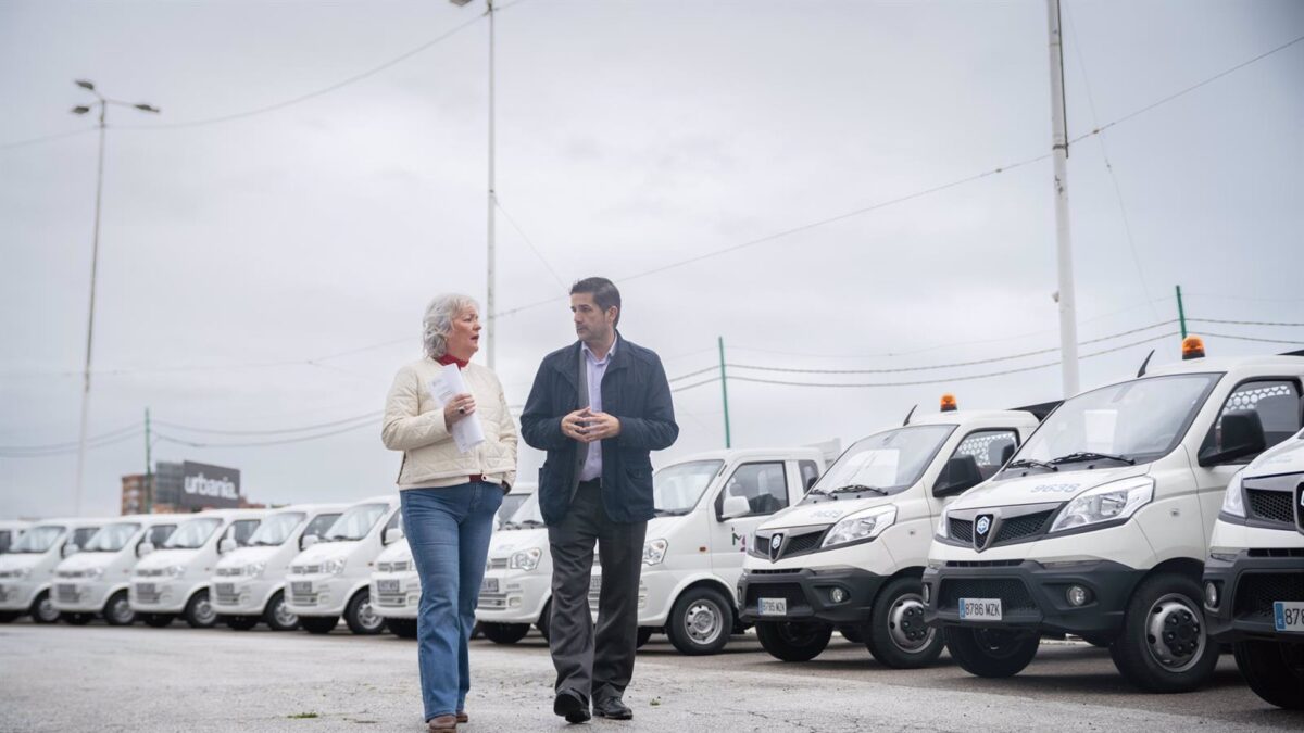 El Ayuntamiento incorpora 32 nuevos vehículos a la flota de Limasam con una inversión de más de 876.000 euros