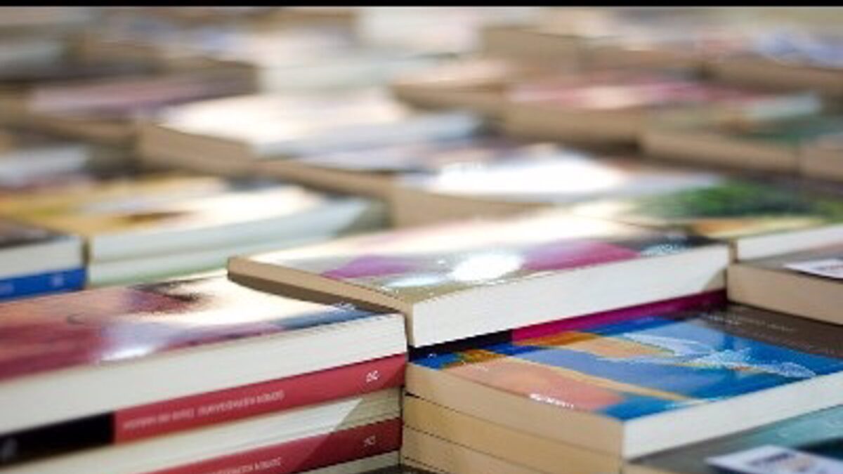 El distrito Bailén-Miraflores organiza el programa 'Libros y Comunidad: I encuentro en el Día del Libro'
