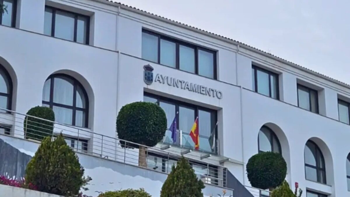 Un juzgado condena de nuevo al Ayuntamiento de Benahavís por vulnerar derechos fundamentales del PSOE
