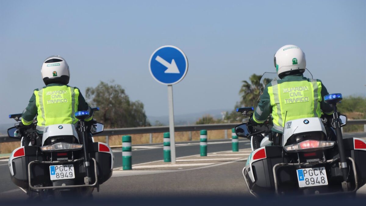 Al menos doce heridos tras la colisión de un camión y un autobús en la AP-7 en Torremolinos
