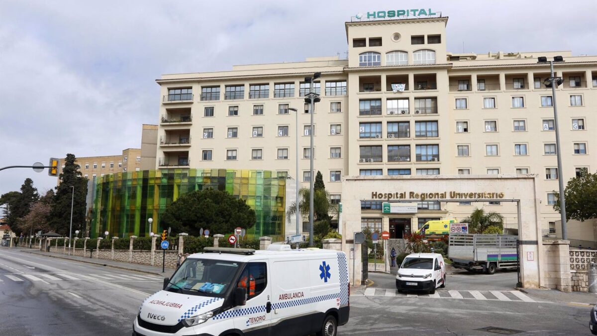 Ingresado en la UCI un joven tras caer desde el balcón de una habitación de un hotel en Marbella