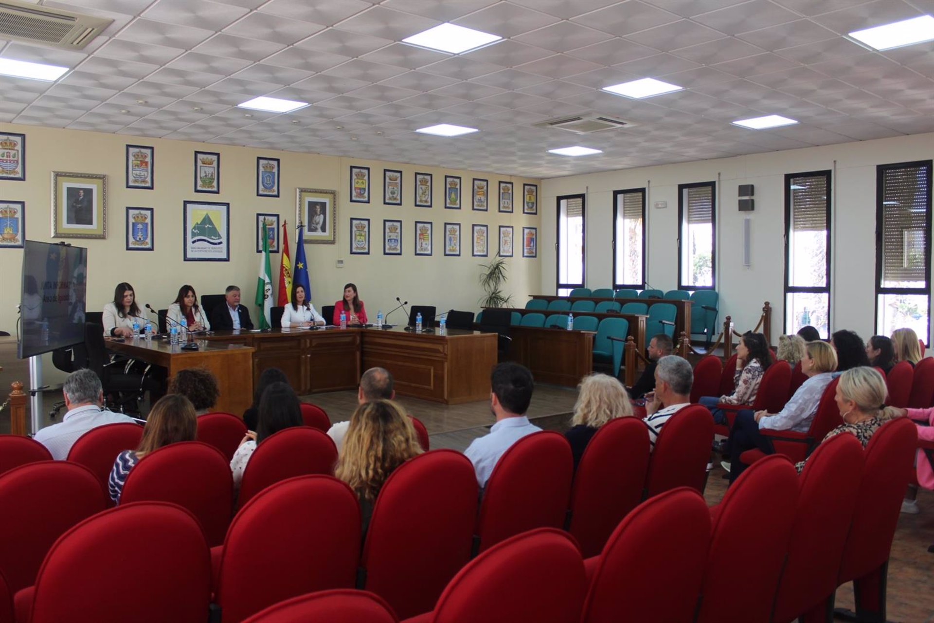 Mancomunidad Axarquía activa la Junta Informativa de Igualdad e implica a los ayuntamientos en este servicio