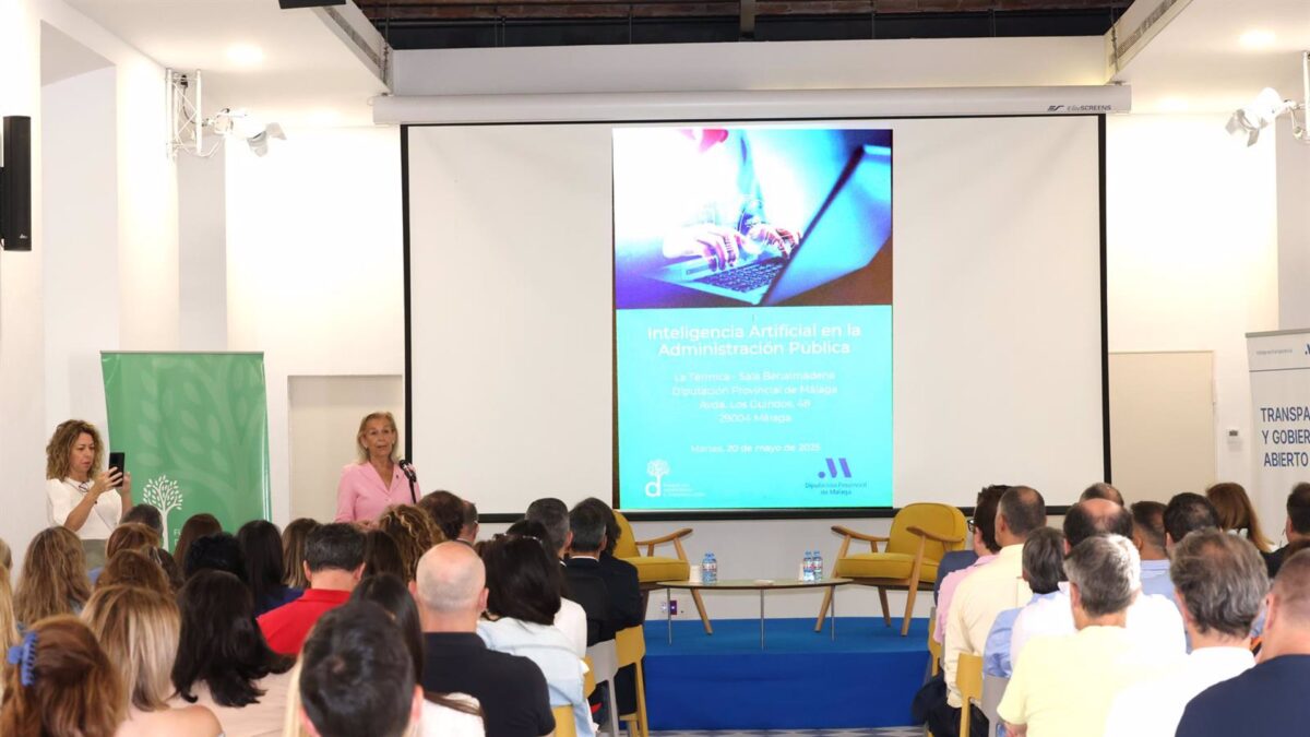 Responsables municipales participan en una jornada sobre IA en las administraciones organizada por la Diputación