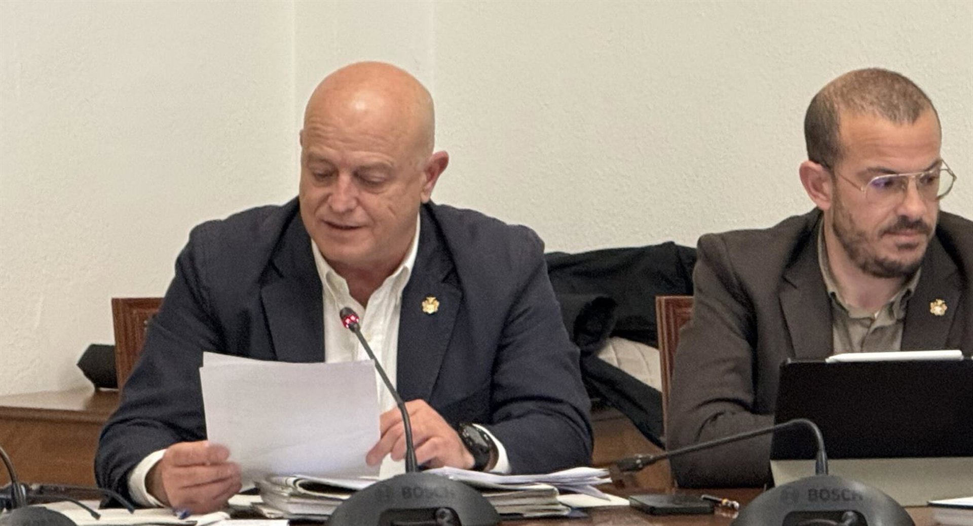 Cuevas (Vox) asegura que "ahora se trabaja" por Mijas tras "años de abandono y décadas de excusas"