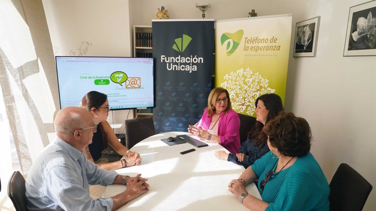 Fundación Unicaja respalda proyecto de Teléfono de Esperanza de apoyo emocional a jóvenes vulnerables