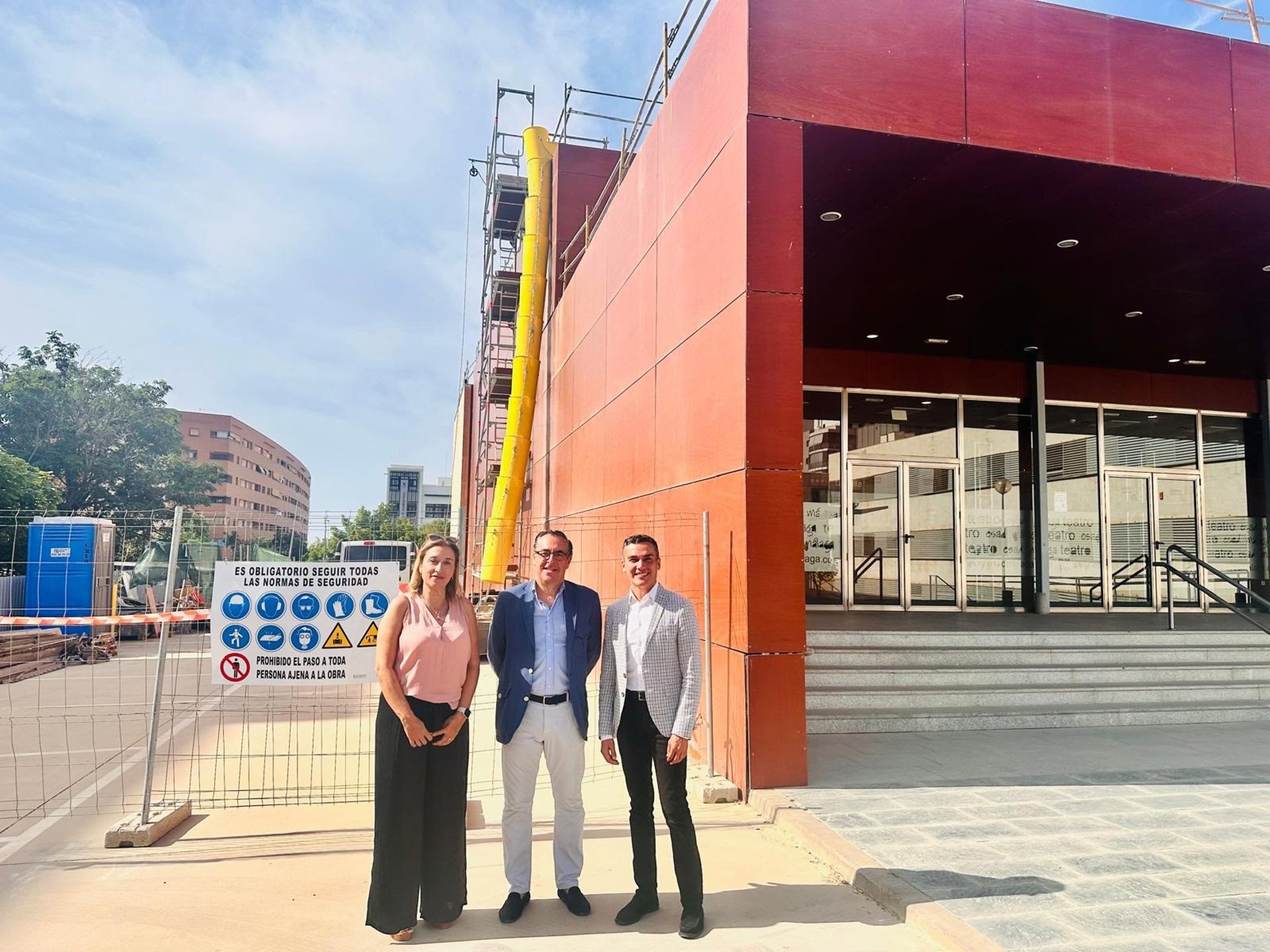 Junta ejecuta obras de reforma de la cubierta del salón de actos de la ESAD por más de 249.000 euros