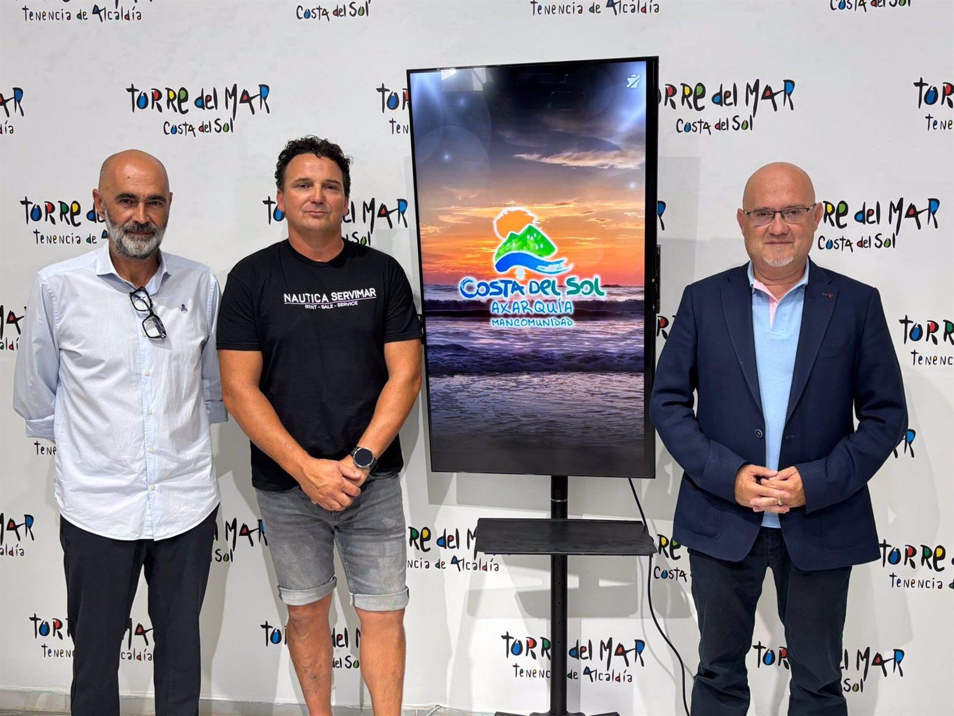 Mancomunidad Axarquía baliza las playas de los cinco municipios del litoral de la comarca