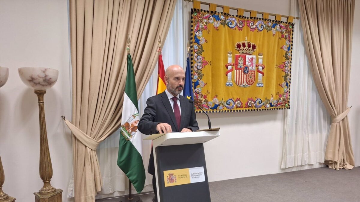 Subdelegado dice que Gobierno cumple sus compromisos, como el tren litoral, mientras PP sigue en "el frentismo"