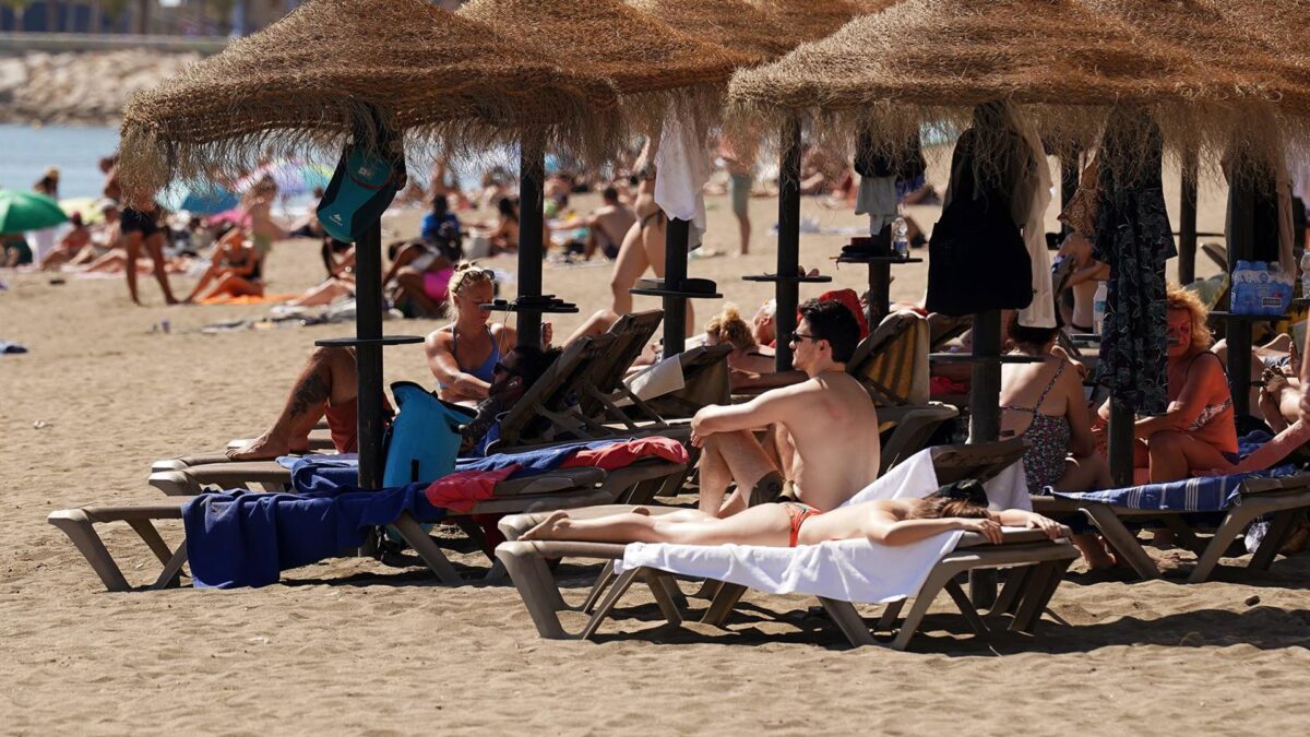 Aviso amarillo este sábado por calor en la comarca de Sol y Guadalhorce por máximas de hasta 38 grados