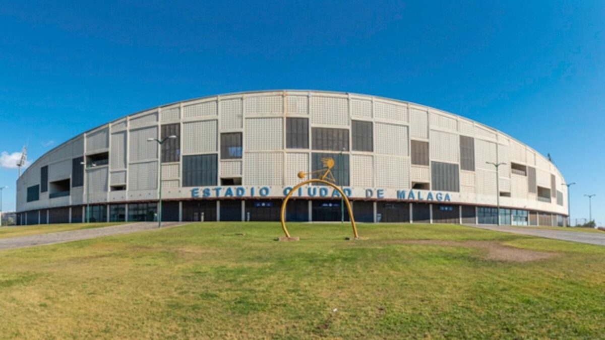 De la Torre, sobre aforo de Estadio de Atletismo donde jugará el Málaga, confía en que "se resuelva"