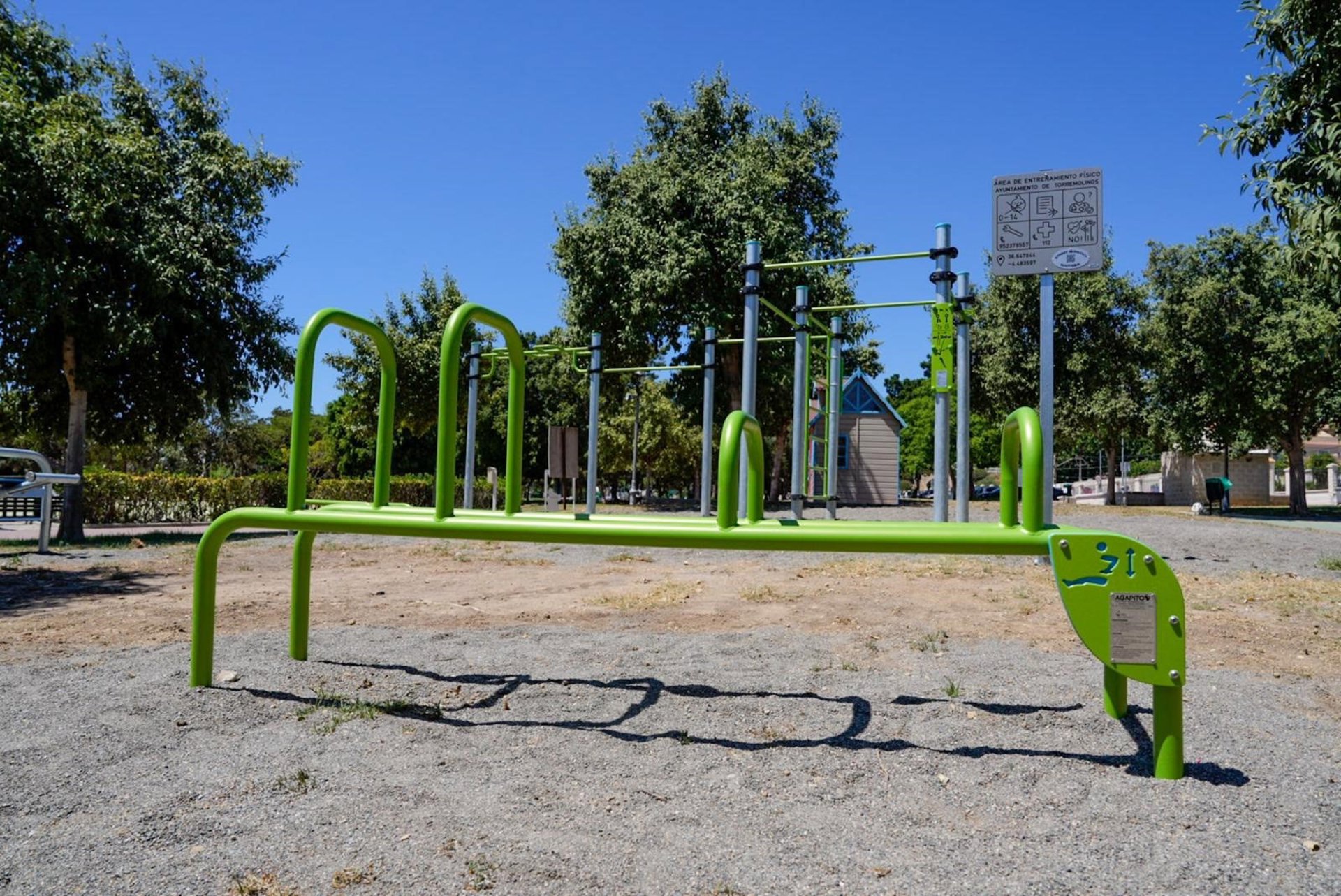 El Ayuntamiento de Torremolinos habilita una zona para la práctica de la calistenia en el parque de La Batería