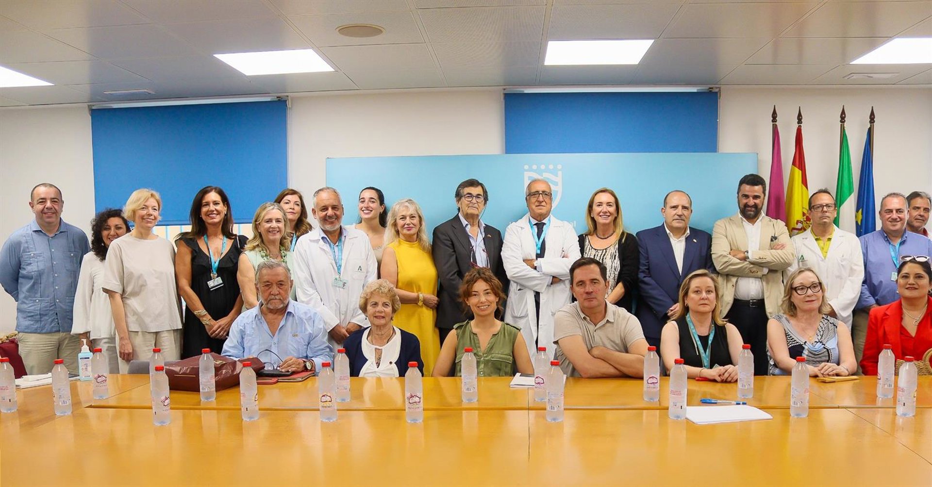 El Hospital Regional se reúne con el Cuerpo Consular para mejorar la atención a pacientes extranjeros