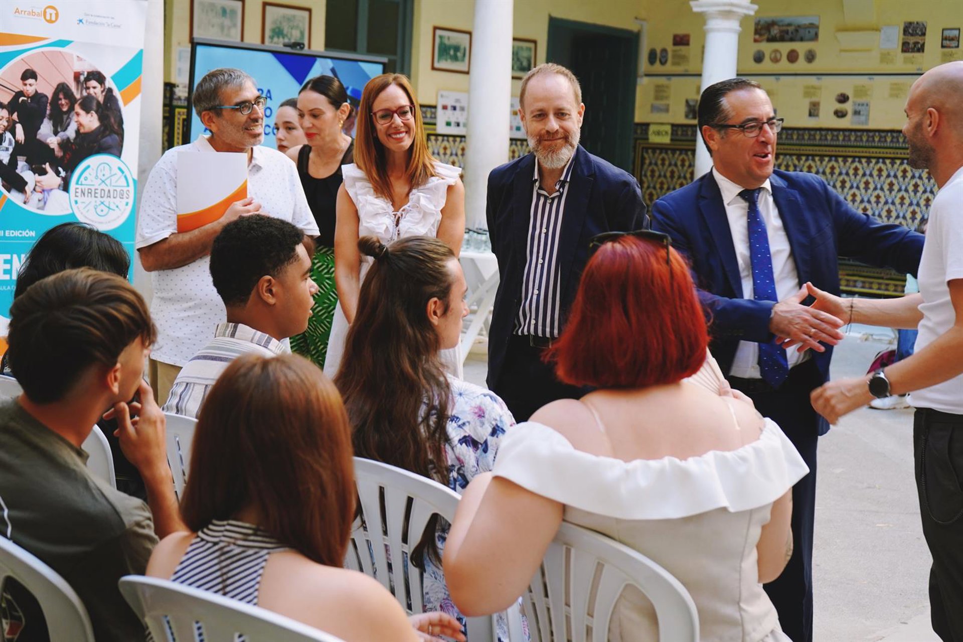 Escuela de Segunda Oportunidad de Arrabal-AID para retorno educativo logra graduar en Secundaria a 28 jóvenes