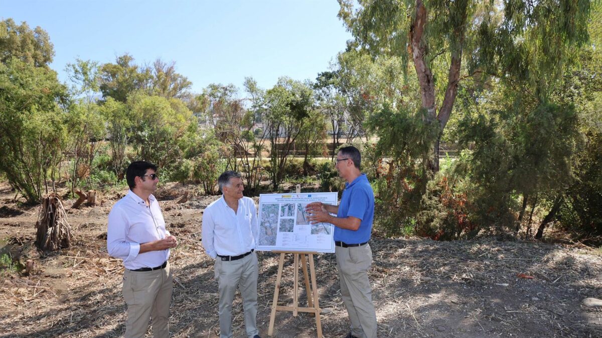 Marbella comienza las labores de renaturalización del Río Guadaiza