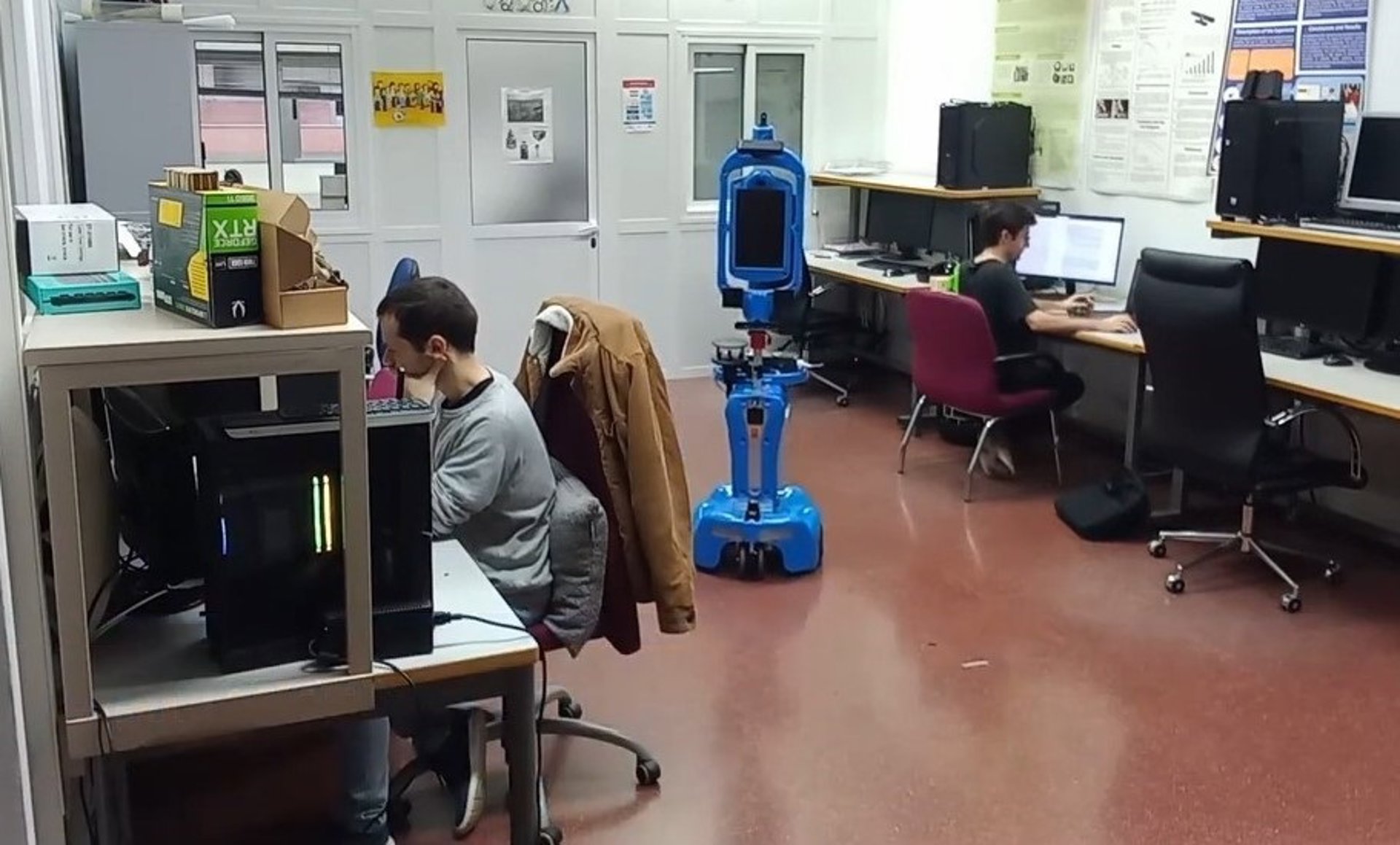 Una tesis doctoral en la UMA investiga como localizar fugas de gas con robots olfativos