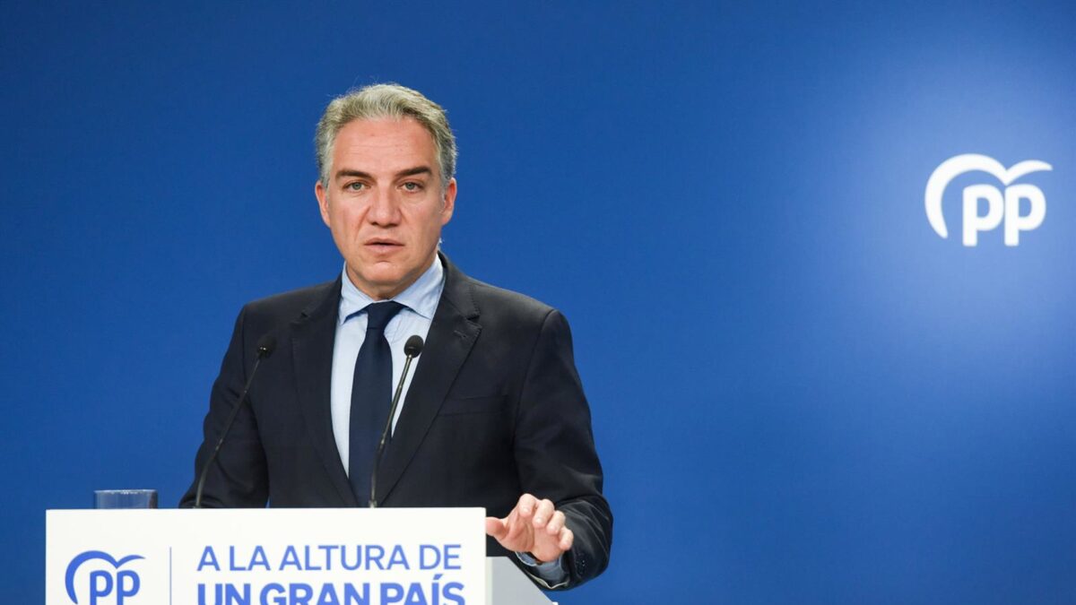 Bendodo anuncia una batería de iniciativas parlamentarias para que el Gobierno explique "castigo" a Málaga