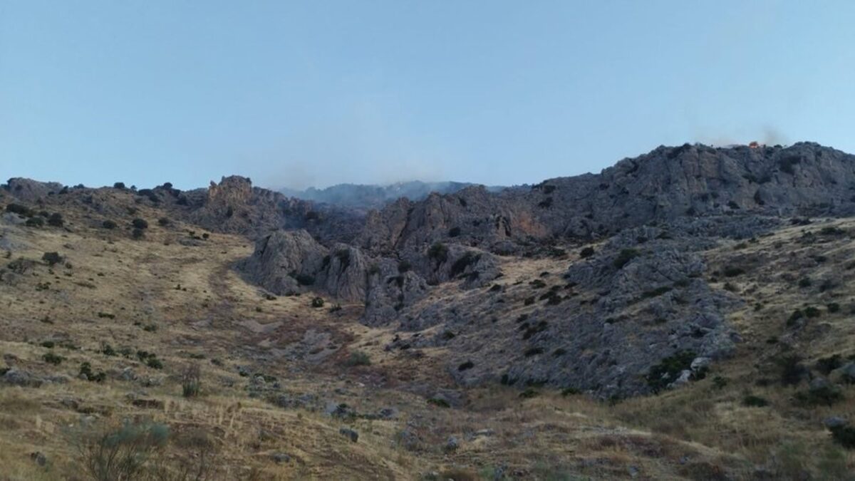 Declarado un incendio en la zona de Boquete de Zafarraya de Alcaucín