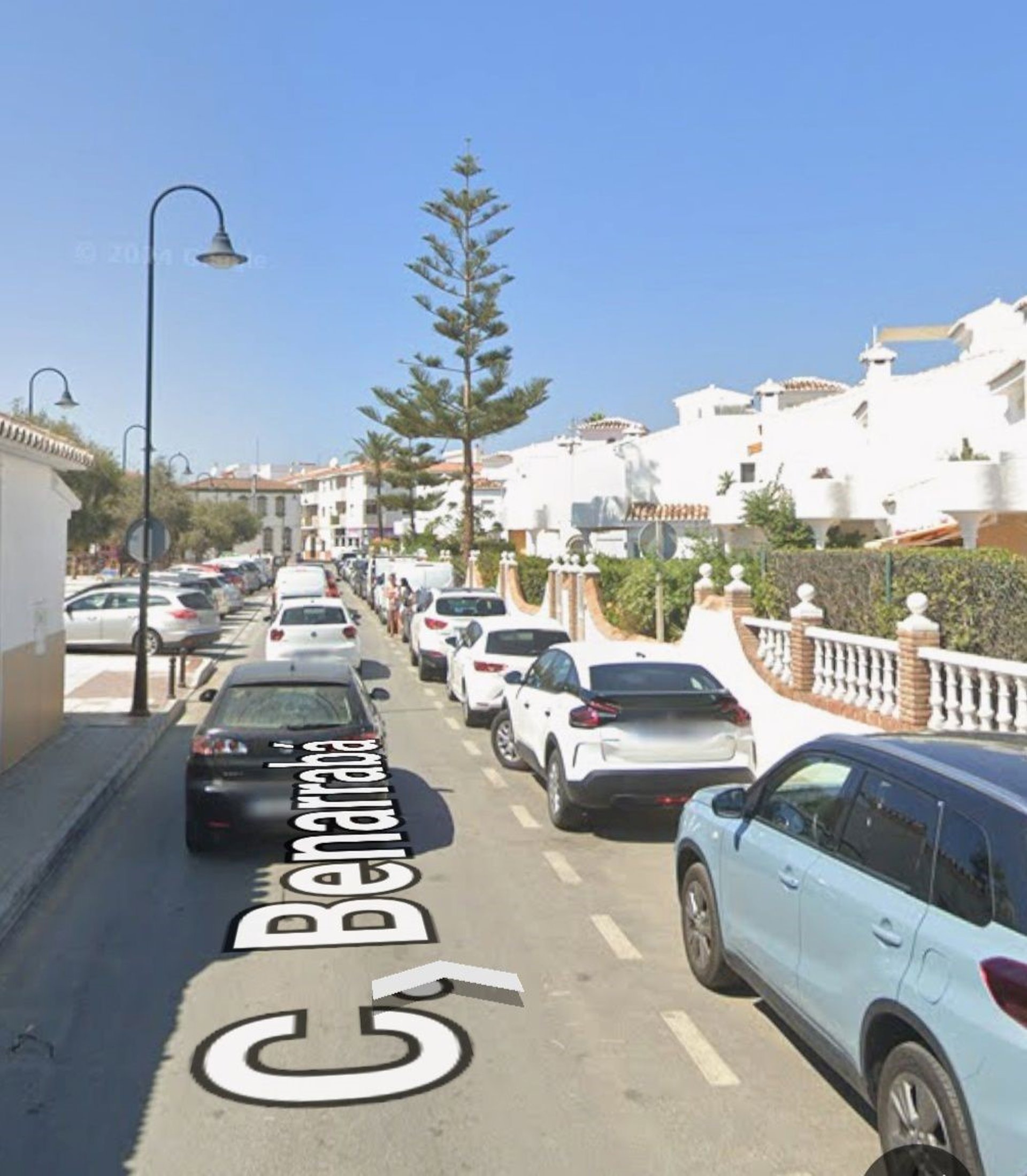 Detenido en Mijas por agredir e insultar a su pareja en un establecimiento