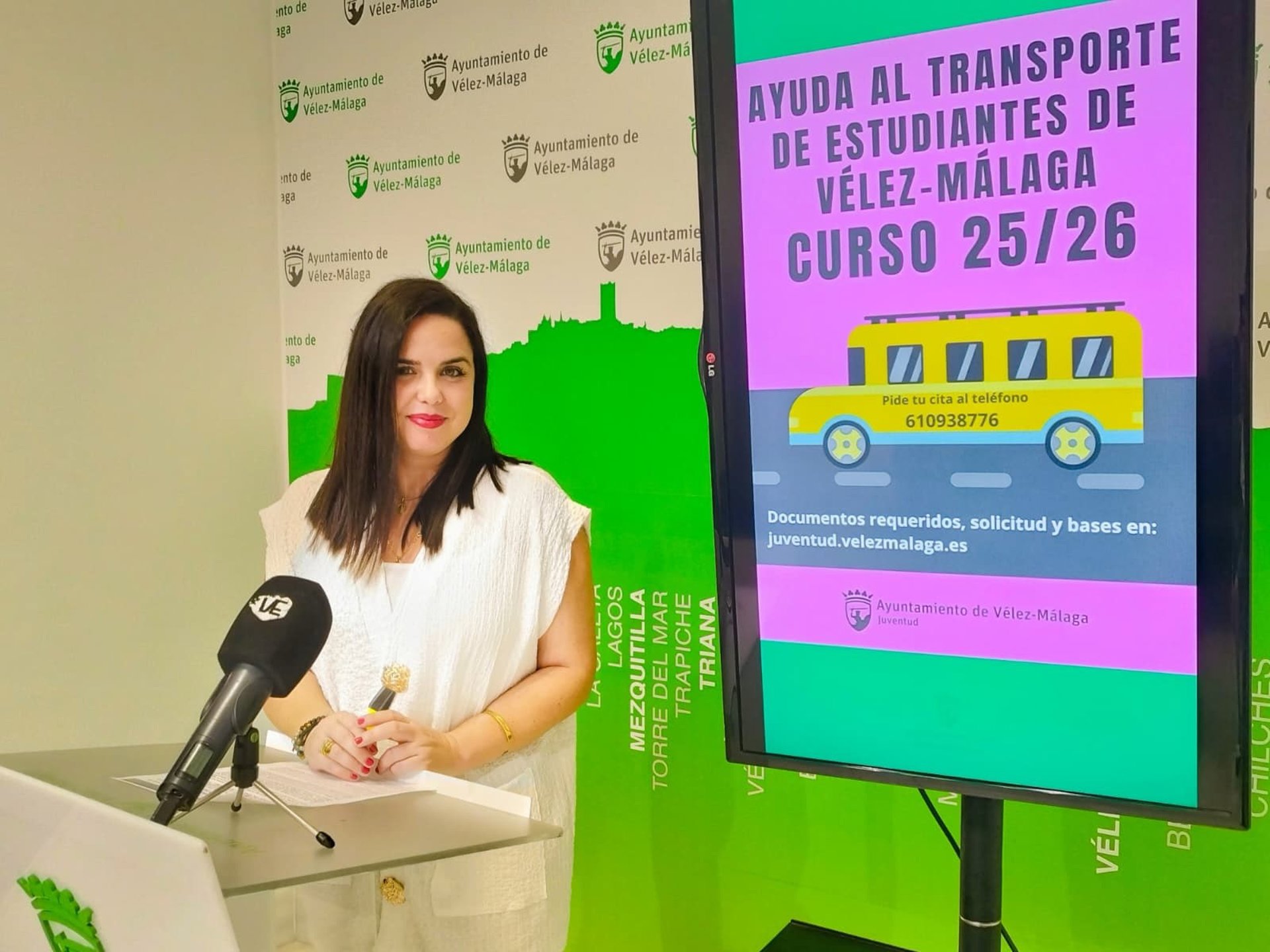 El Ayuntamiento de Vélez-Málaga convoca ayudas para el transporte universitario para este curso