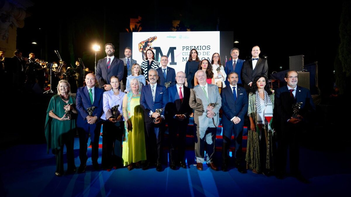 El Ayuntamiento entrega los Premios Ciudad de Málaga 2025