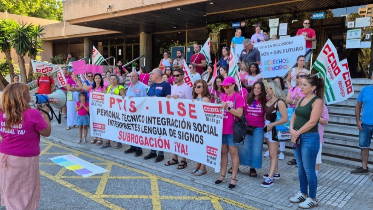 Exigen en una concentración "el fin de la precarización" del Personal Técnico de Integración Social (PTIS)