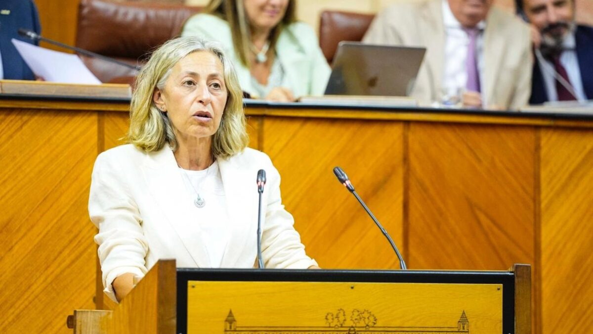 Junta defiende que se presta atención oncológica y expone que no se ha recepcionado la obra del hospital de día