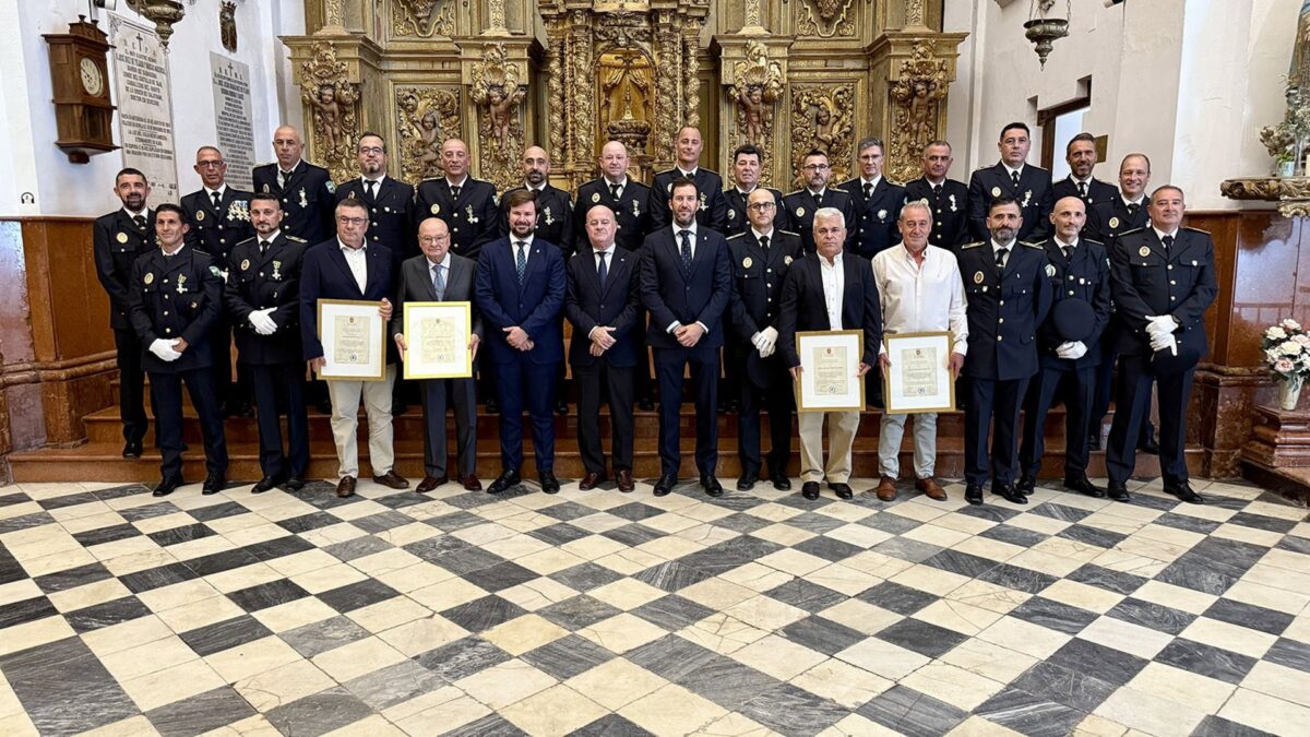 La Policía Local de Antequera celebra a su patrón con distinciones a agentes y reconocimientos a la ciudadanía