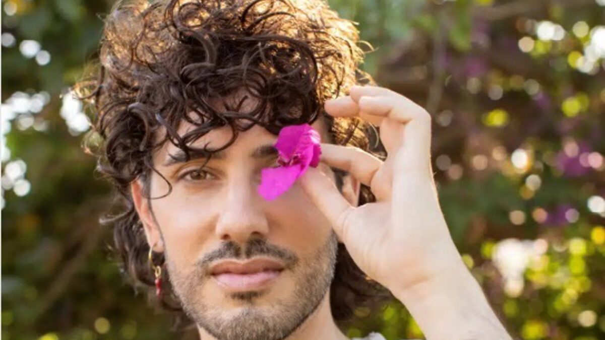 Literatura, música y performance se funden en La Térmica con la primera novela de Ángelo Néstore