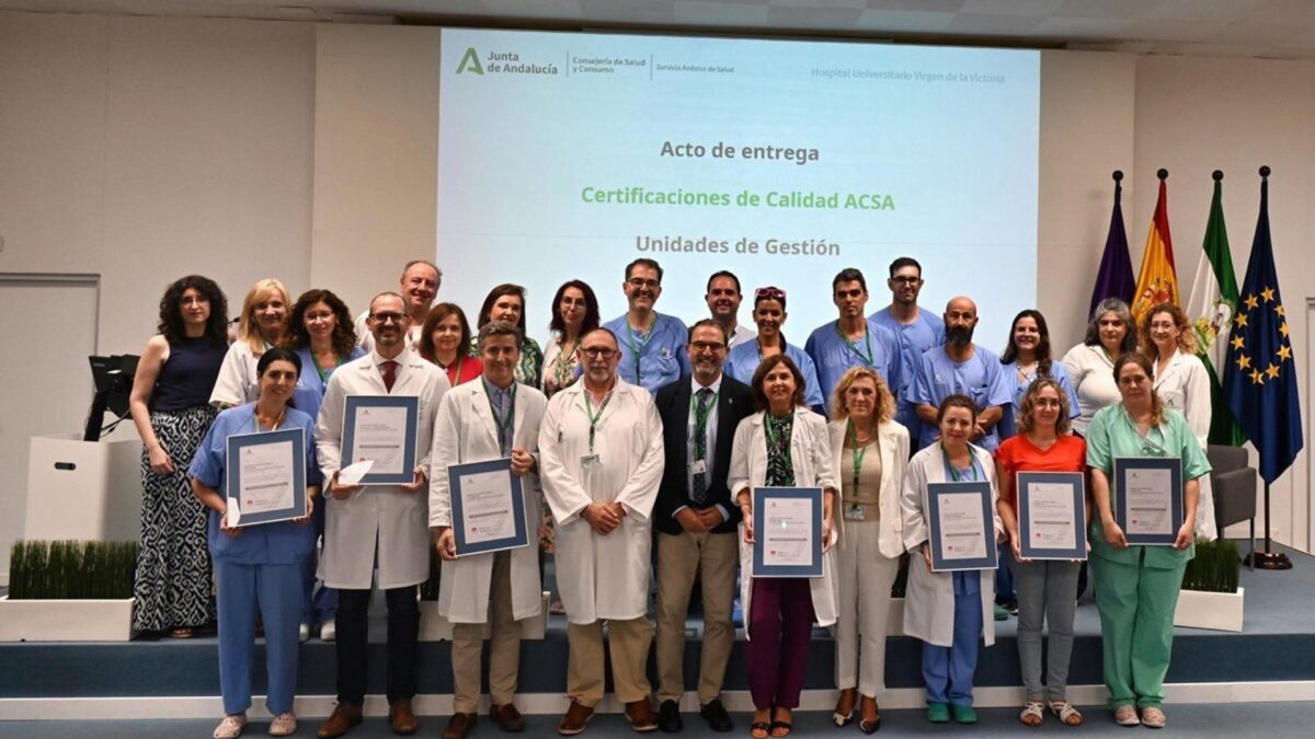 Más de la mitad de las unidades del Hospital Clínico cuentan con certificado acreditativo de calidad ACSA