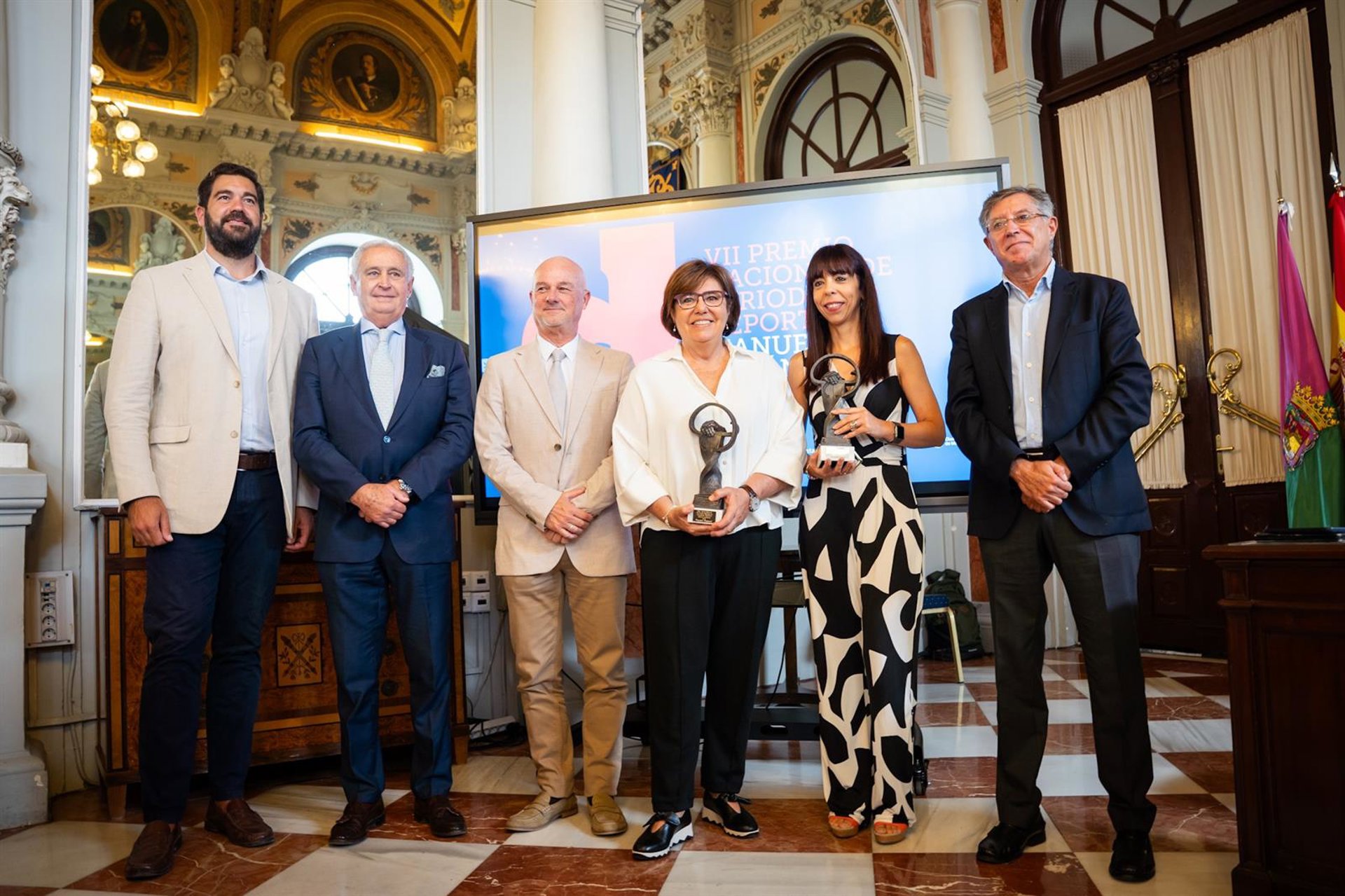 María Escario y Begoña Fleitas reciben el VII Premio Nacional de Periodismo Deportivo Manuel Alcántara