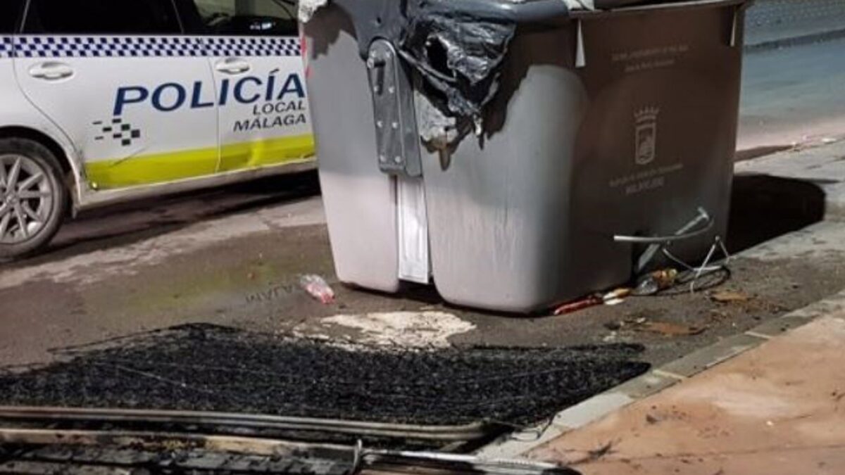 Un detenido por prender fuego a ocho contenedores de la capital