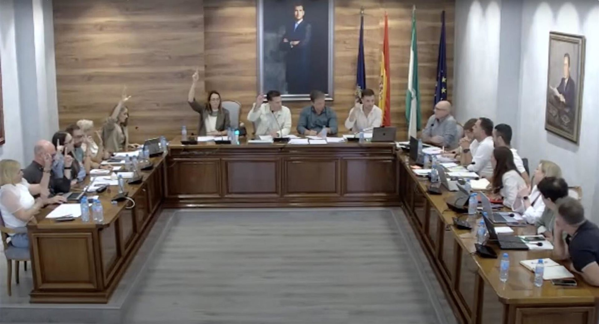 Vox dice que el PP "blanquea la inmigración ilegal" en Torrox y pide "expulsar" a los extranjeros irregulares