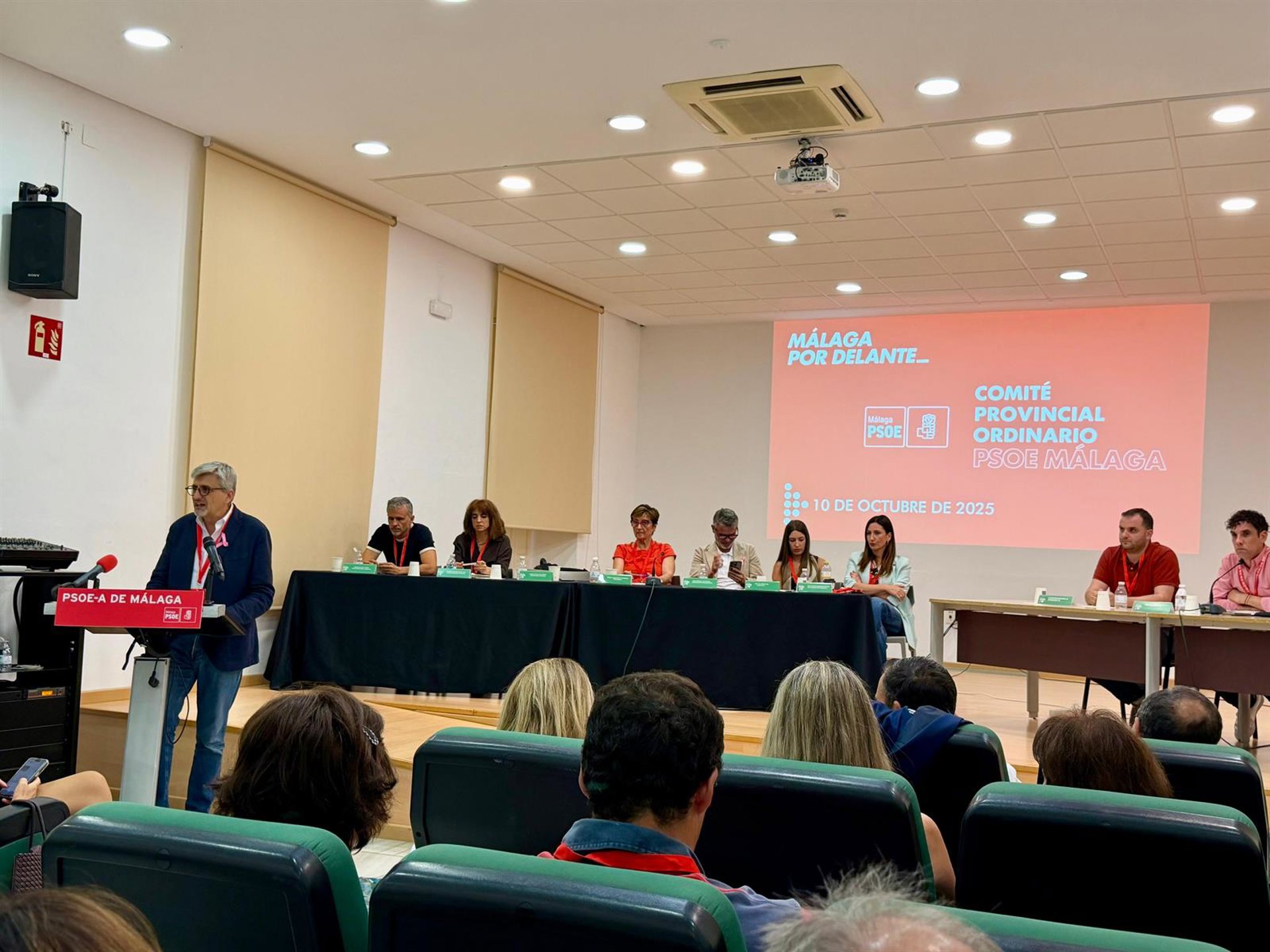 Aguilar urge al PSOE a centrar todos los esfuerzos en recuperar la Junta ante "la mayor negligencia sanitaria"