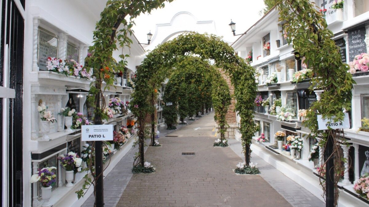 Ayuntamiento de Mijas amplía horario del cementerio municipal con motivo de la festividad de Todos Los Santos