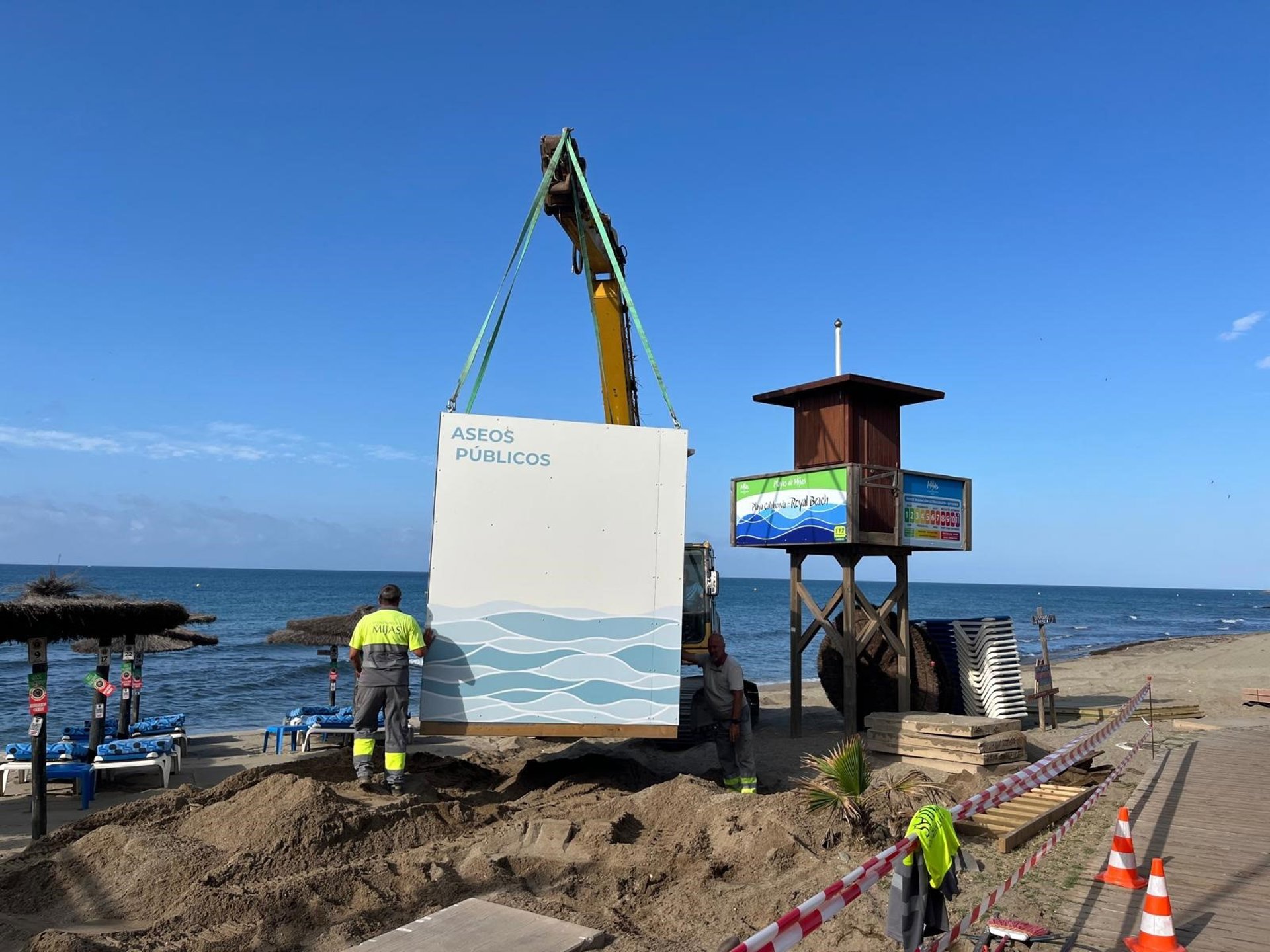 El Ayuntamiento de Mijas cierra la temporada de verano de playas con casi tres mil actuaciones sanitarias