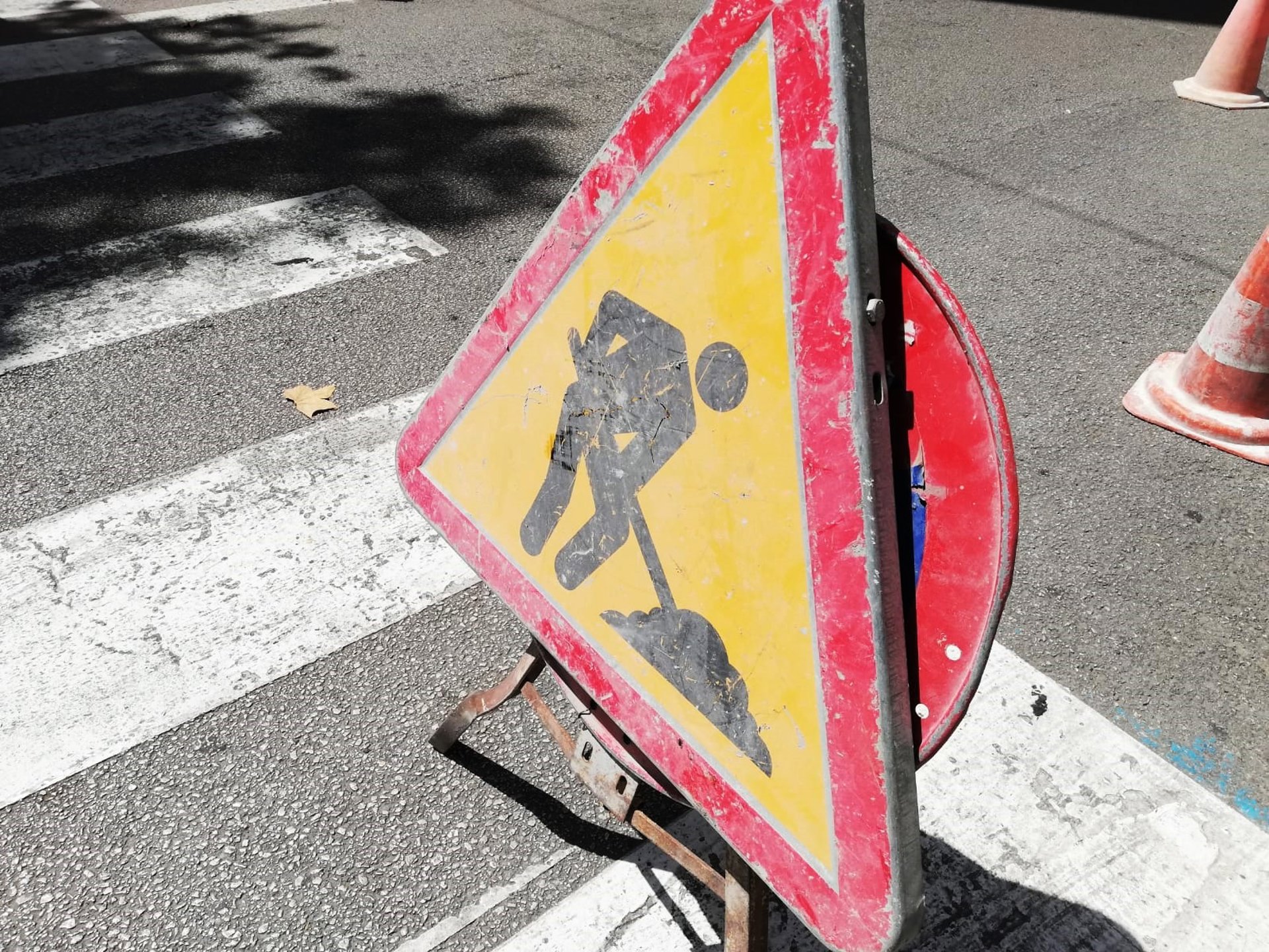 El Ayuntamiento renovará las calles Flores García y Almogía del distrito Cruz del Humilladero