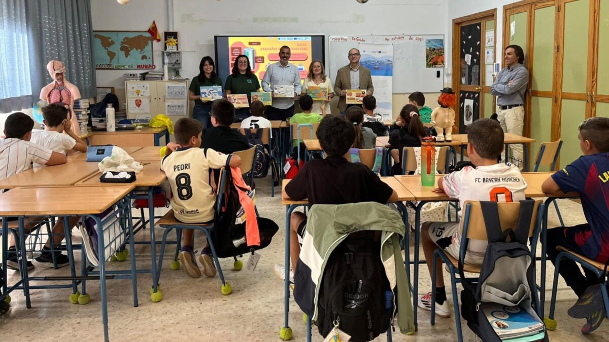 La Diputación y Consorcio de Residuos comienzan una campaña escolar sobre cómo desechar aparatos eléctricos