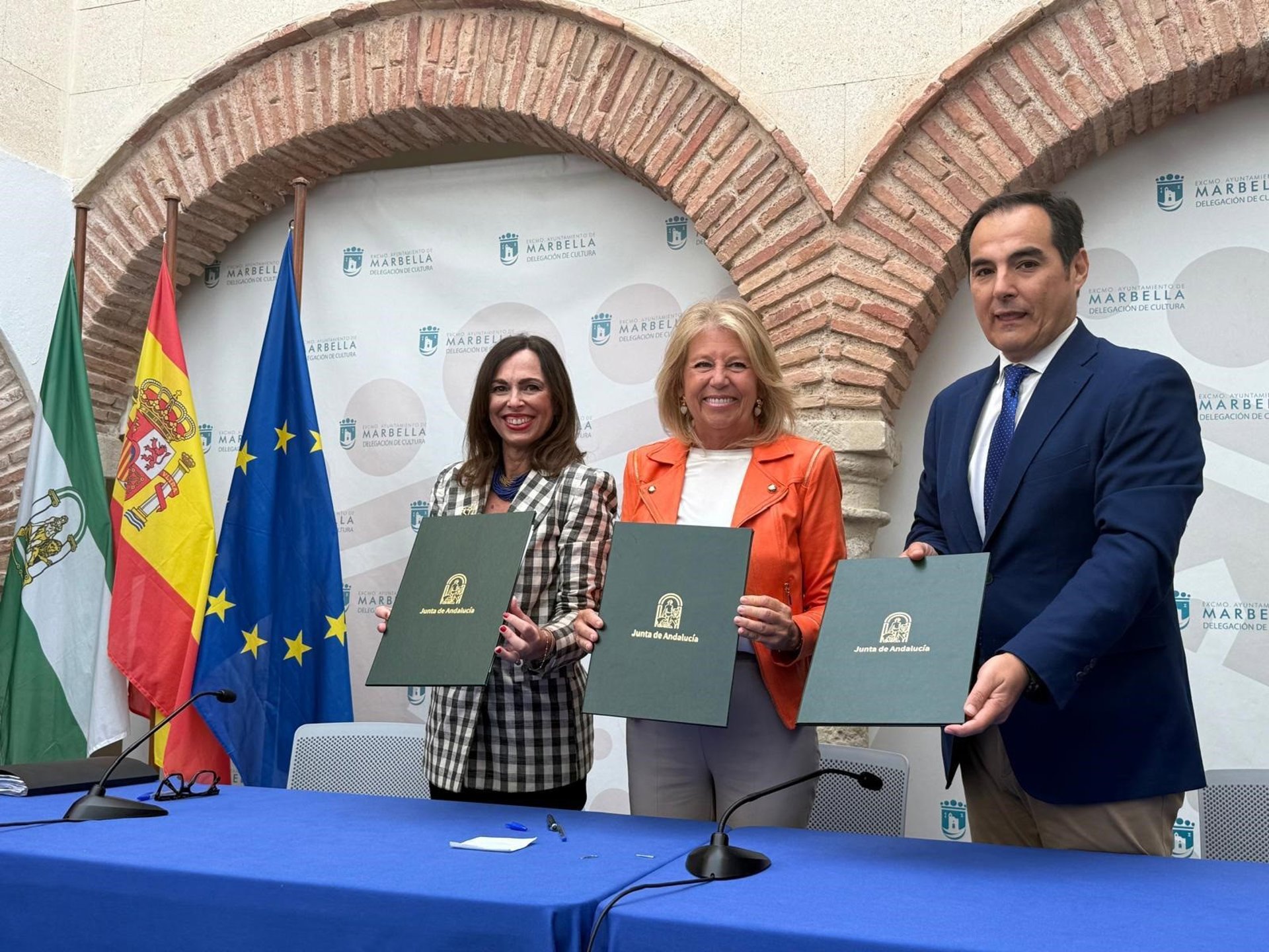 La Junta y el Ayuntamiento de Marbella firman el convenio para el acceso a la futura Ciudad de la Justicia