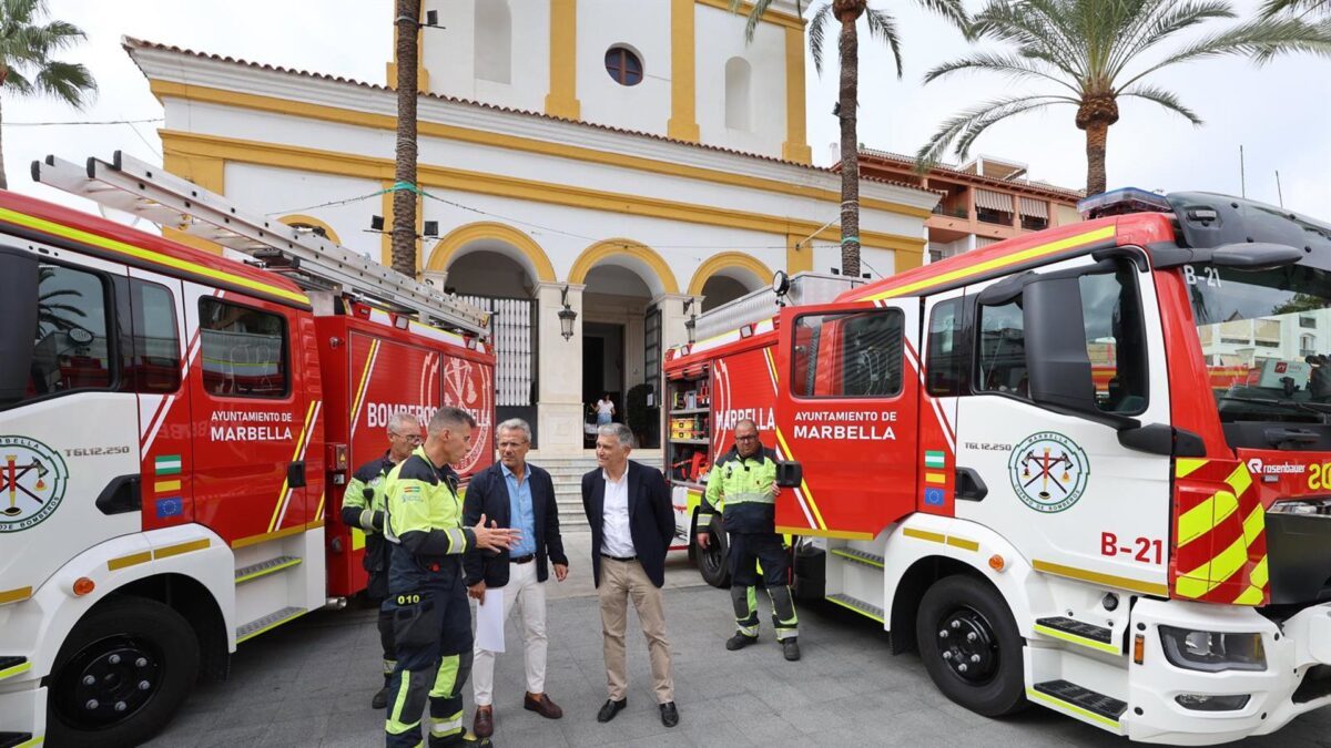 Marbella refuerza el parque móvil de Bomberos en el municipio con la incorporación de tres vehículos