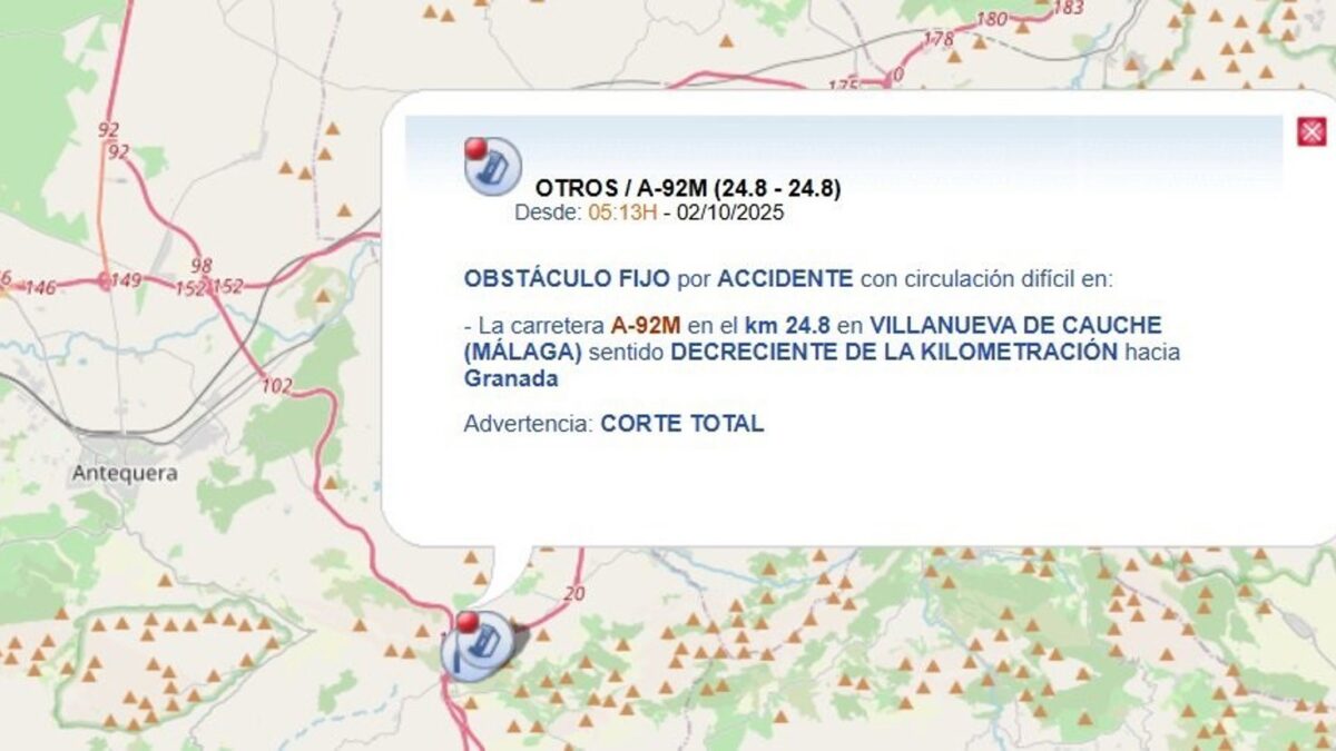 Un camión accidentado mantiene cortada la A-92M en Villanueva del Trabuco sentido Granada