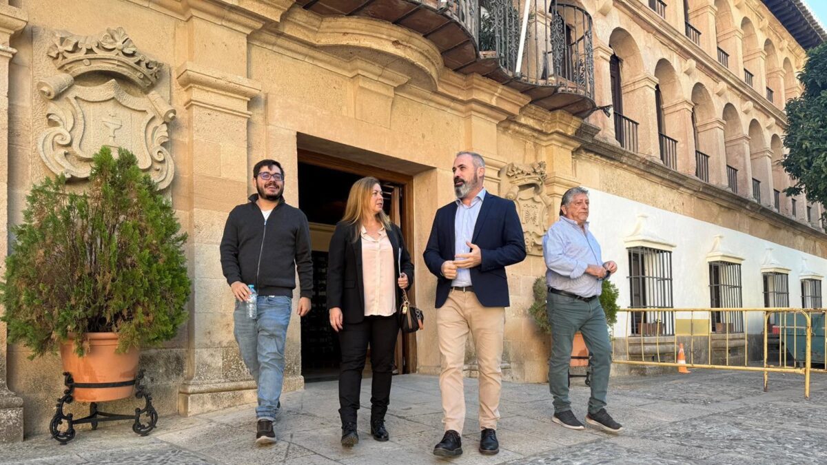 Vox urge a PP a informatizar las aulas para evitar que Ronda pierda los exámenes teóricos de conducir"