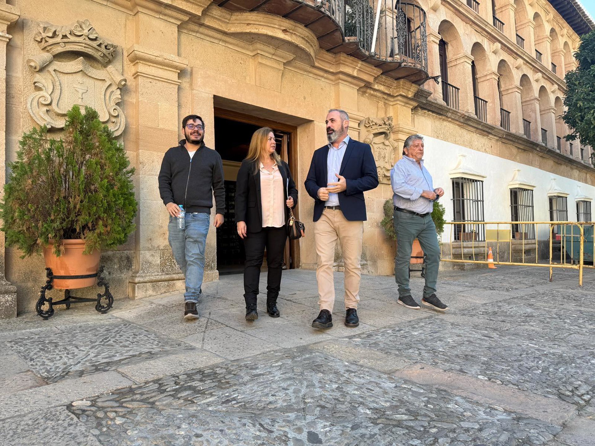 Vox urge a PP a informatizar las aulas para evitar que Ronda pierda los exámenes teóricos de conducir"