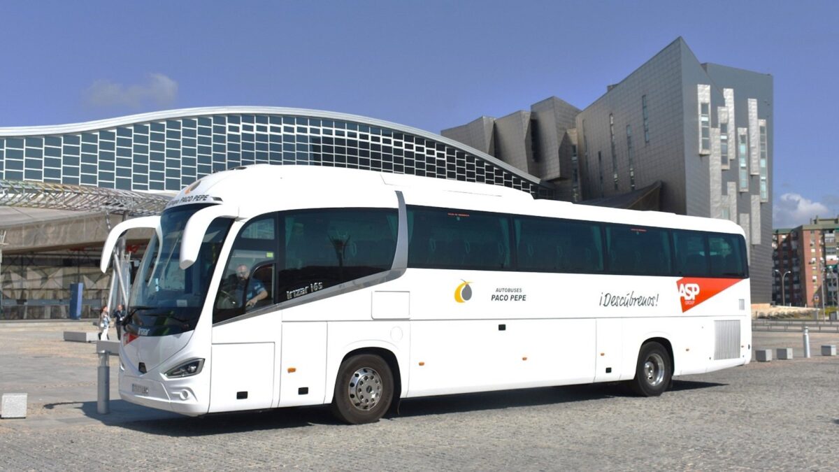 Abierto el plazo del concurso escolar de dibujo 'Diviértete en el bus' sobre seguridad vial