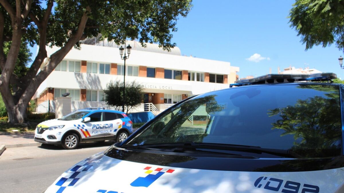 Cierran un club de fumadores ilegal en Fuengirola y detienen al propietario del local