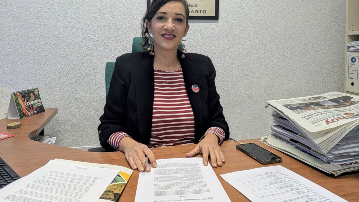 Con Málaga acusa a PP de "no castigar a especuladores" y "subir los impuestos a las familias trabajadoras"