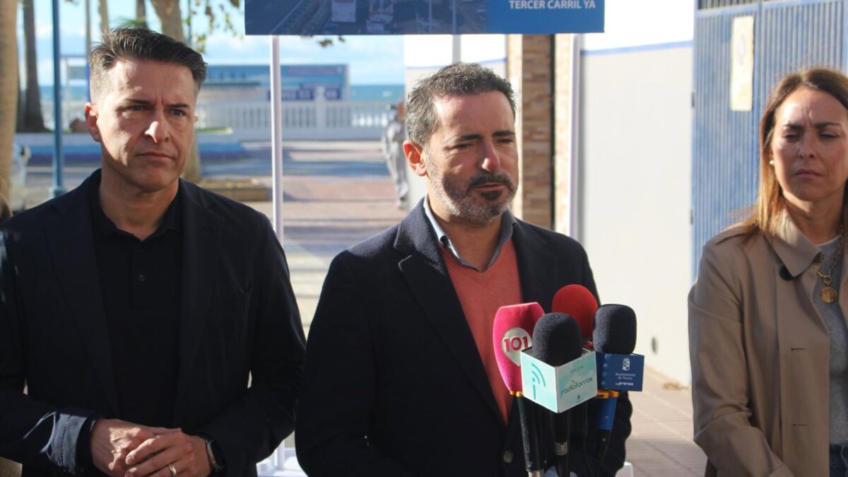 El PP critica que el Gobierno está "aislado" en "su negativa a impulsar el tercer carril en la zona Este"